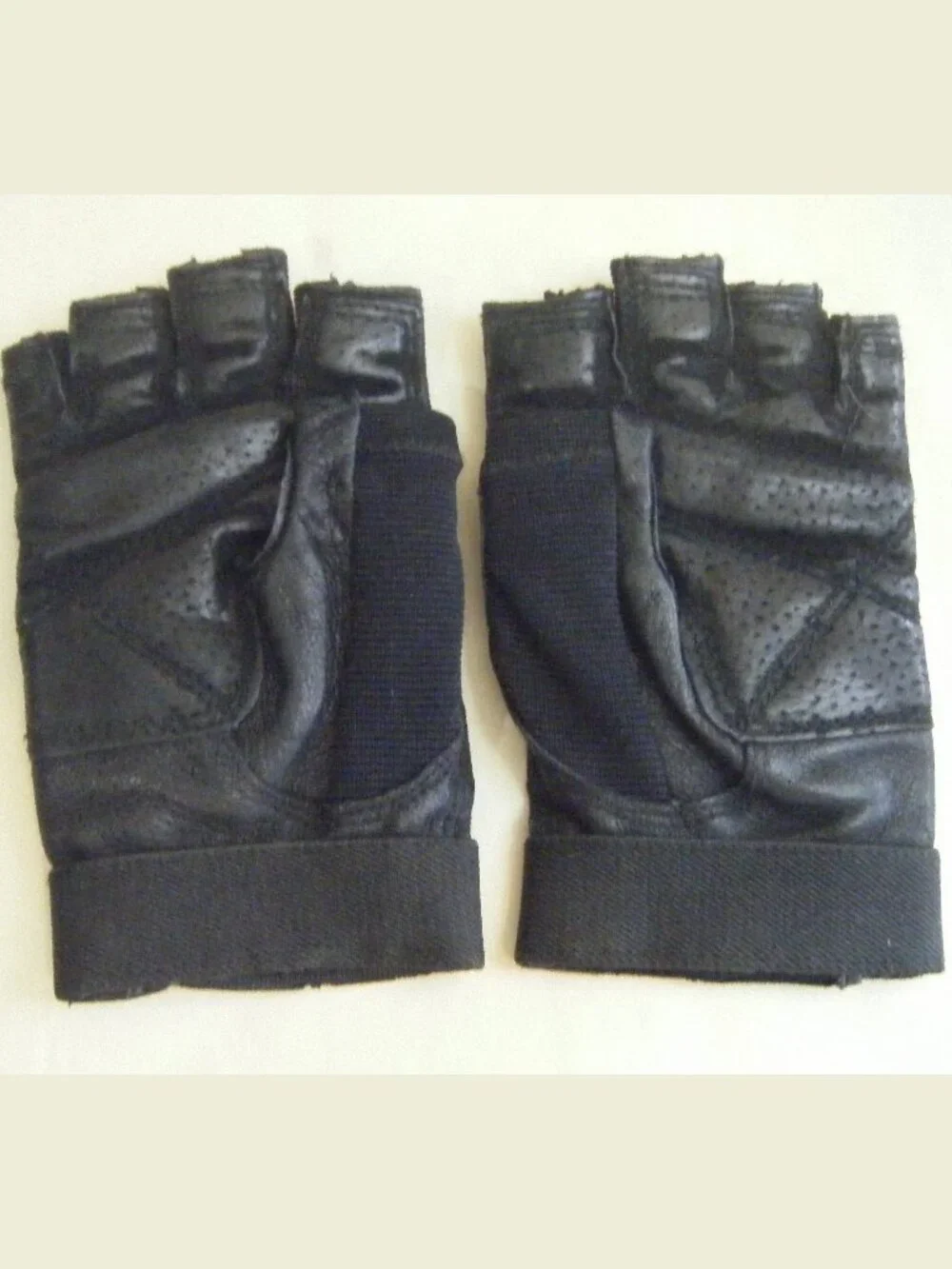 Harbinger Athletic Gym Gloves Size Small